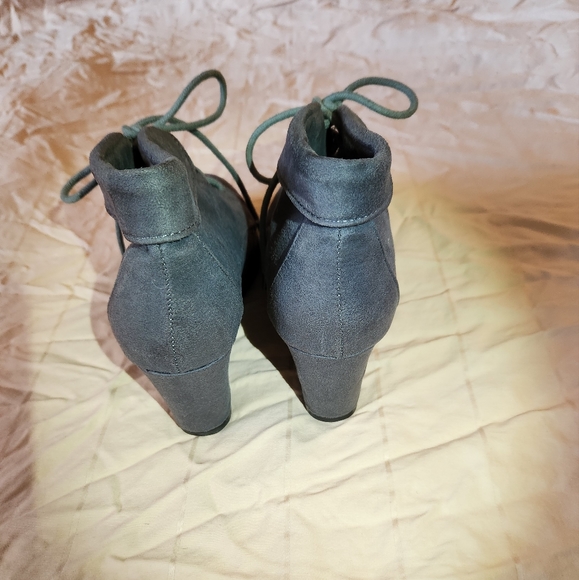 Heeled Rampage boots, size 7 1/2 - Picture 2 of 5